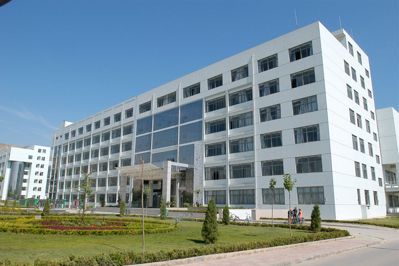 天山堂——兰州大学榆中校区教学楼